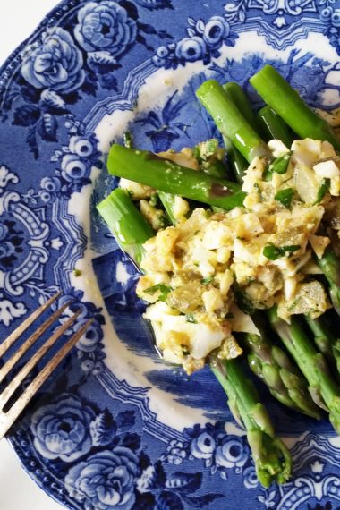 Asparagus and Sauce Gribiche with Smoked Anchovies